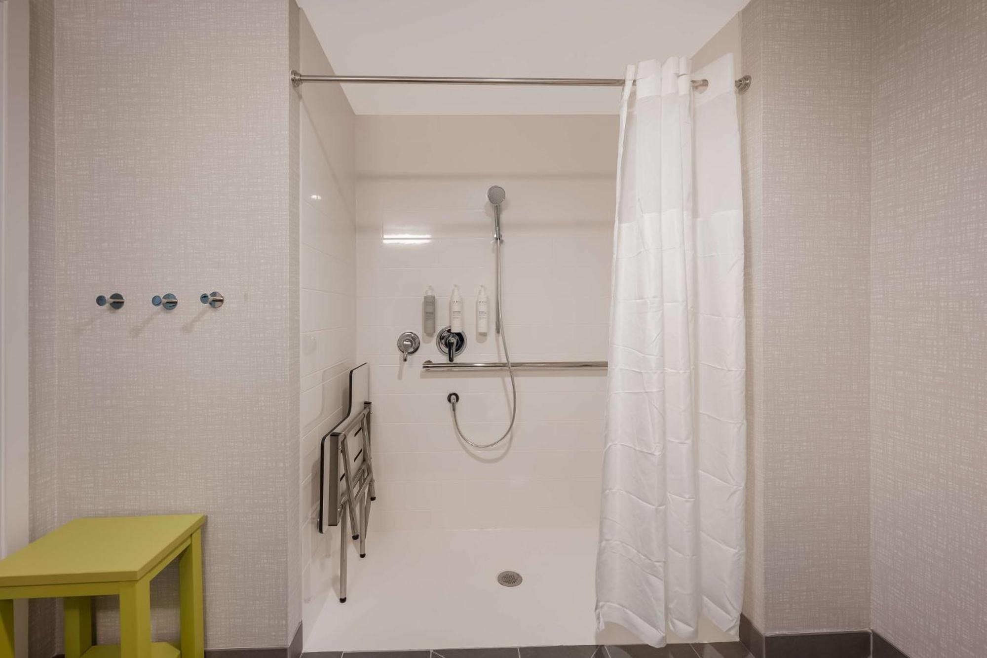 Hampton Inn By Hilton Detroit סאות'פילד מראה חיצוני תמונה